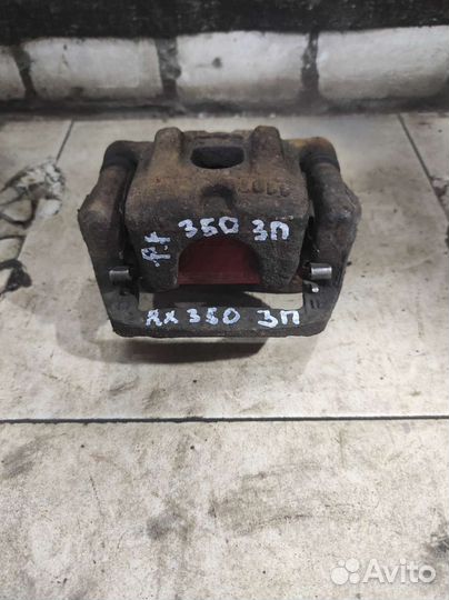 Суппорт задний правый lexus RX350