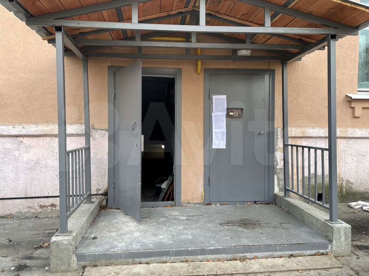 Помещение с хорошей проходимостью, 93.1 м²