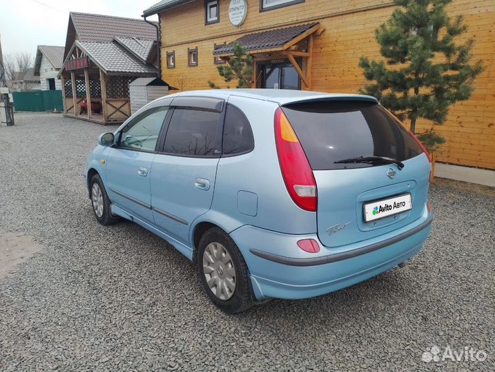 Nissan Tino 1.8 AT, 2001, 226 000 км