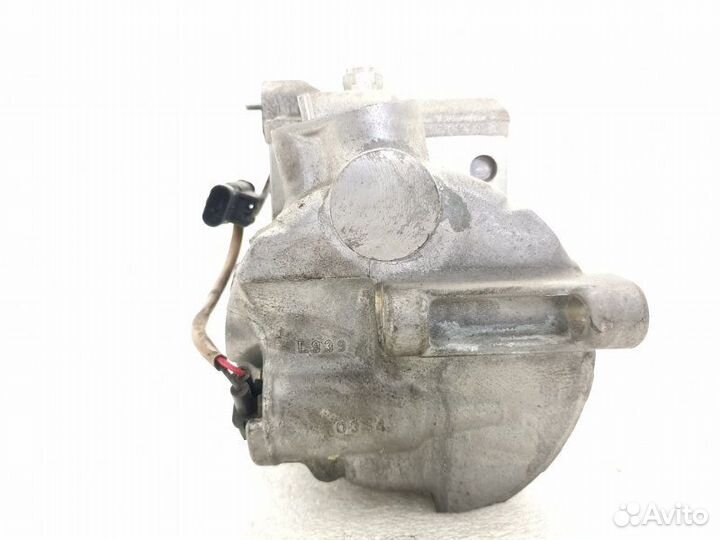 Компрессор кондиционера Mercedes-Benz B-Class W246