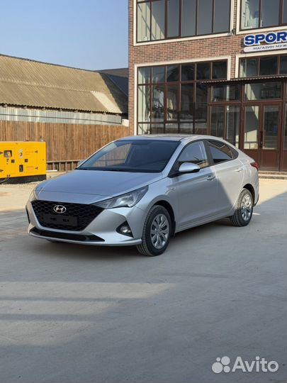 Hyundai Solaris 1.6 AT, 2020, 28 000 км