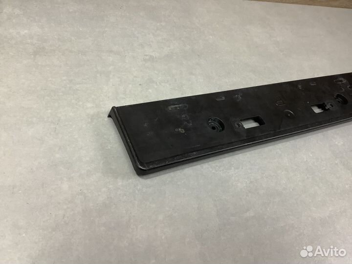 Площадка номерного знака Toyota LC Prado 150