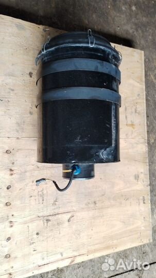 Корпус воздушного фильтра Komatsu PC300-8