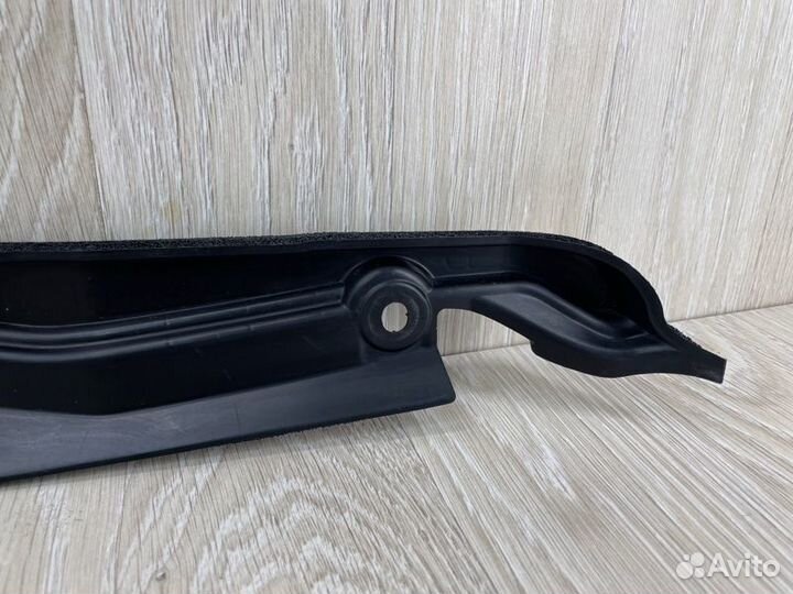 Пыльник крыла передний левый Hyundai Solaris 2