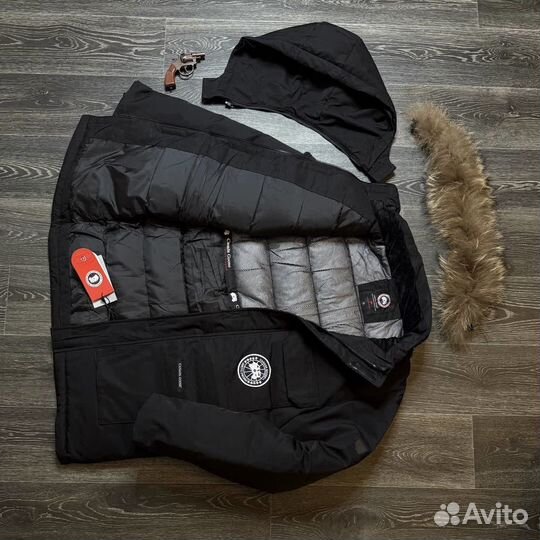 Куртка зимняя Canada Goose