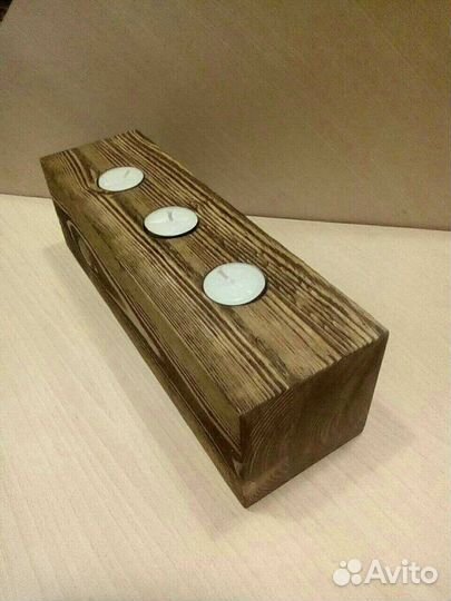 Подсвечник из дерева