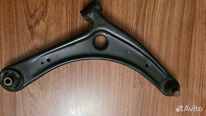 Mitsubishi outlander xl рычаг передней подвески