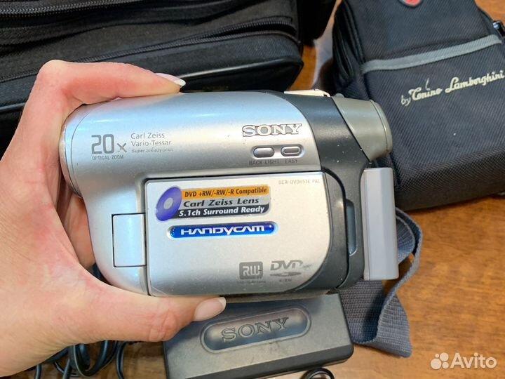 Видеокамера sony handycam