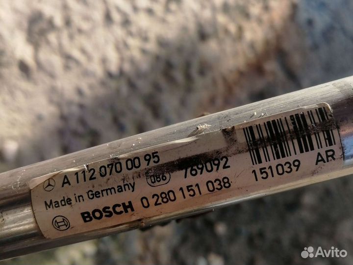 Рампа топливная всборе мерседес Mercedes a112