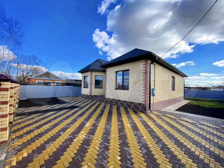 Дом 139 м² на участке 5 сот.