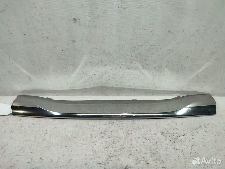 Молдинг решетки радиатора Toyota Fortuner AN160