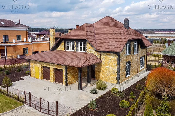 Дом 400 м² на участке 10,3 сот.