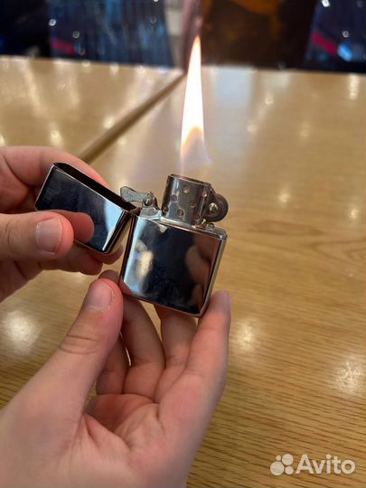 Зажигалка зипа бензиновая
