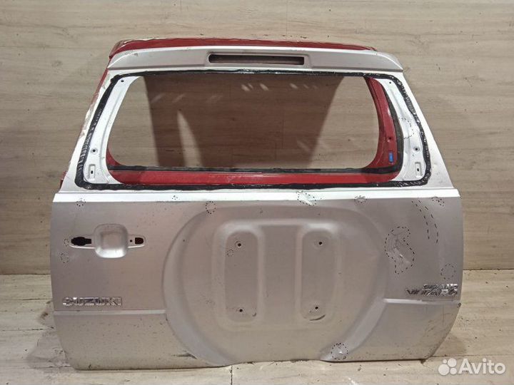 Крышка багажника Suzuki