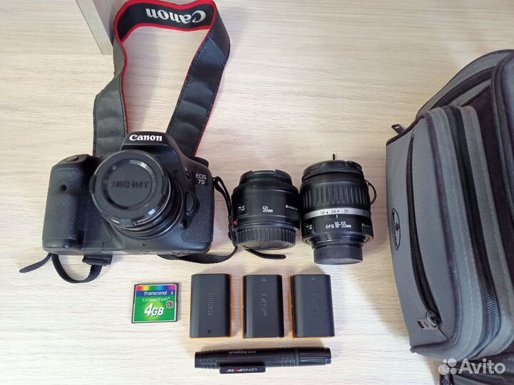 Зеркальный фотоаппарат Canon eos 7d