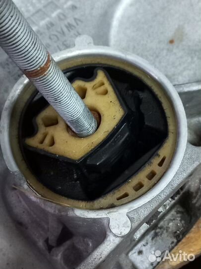 Балка подмоторная передняя Volkswagen Passat B7