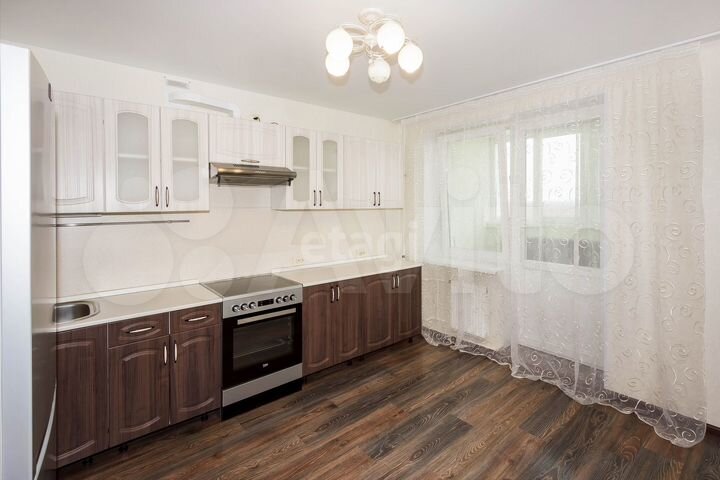 2-к. квартира, 71,8 м², 8/12 эт.