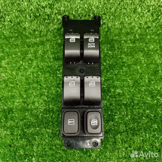 Блок управления стеклоподъемниками передней левой