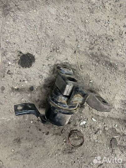 Опора двигателя 4g94 lancer