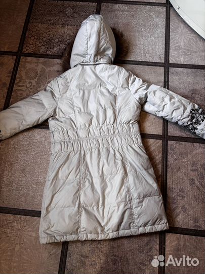 Коасиаое пуховое пальто Baon 50 р