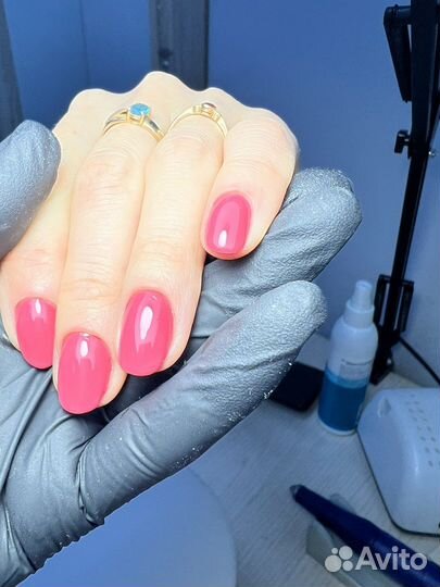 Модель на маникюр