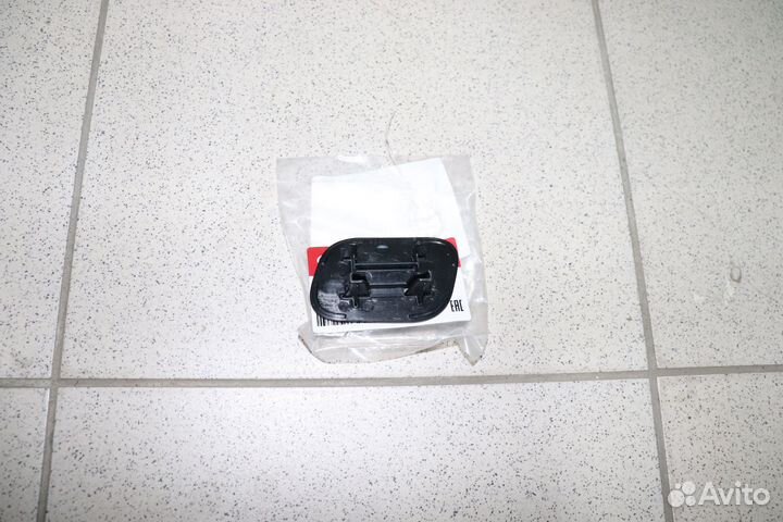 986822T550 Крышка форсунки омывателя прав