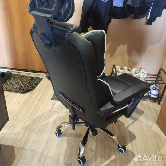 Компьютерное игровое кресло