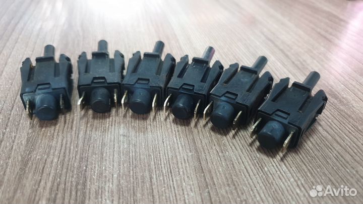 Концевик Mercedes-Benz A0015458714 W124 W126