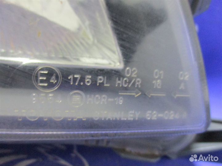 Фара передняя правая Toyota Funcargo NCP20