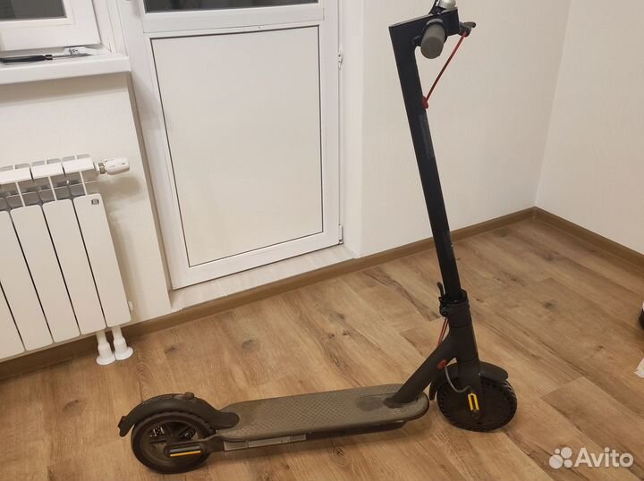 Электросамокат Xiaomi M365