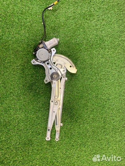 Стеклоподъемный механизм задний правый Toyota Gaia
