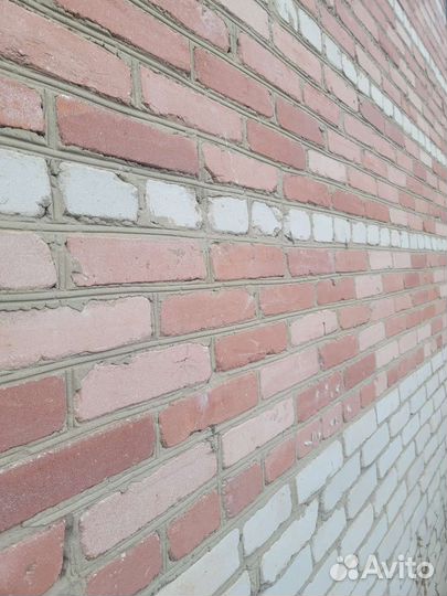 Кирпич бу