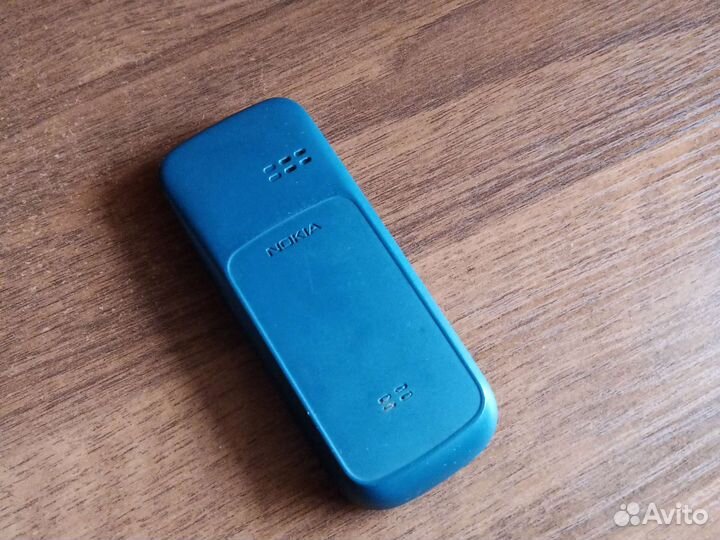 Телефон Nokia 100