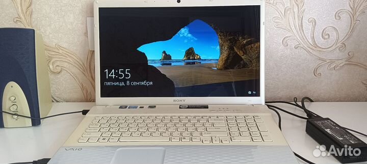 Ноутбук sony vaio i3