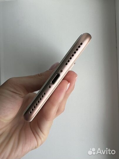 Телефон iPhone 8 plus