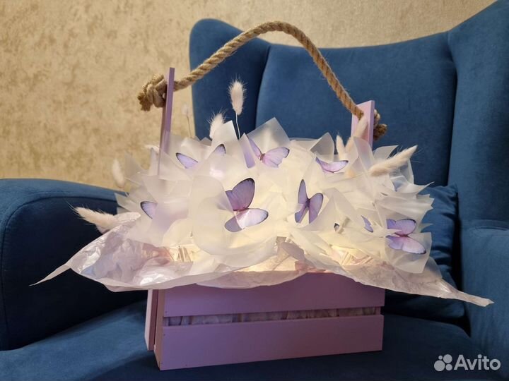 Букет из бабочек в коробке