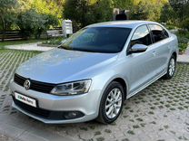 Volkswagen Jetta 1.4 AMT, 2013, 285 000 км, с пробегом, цена 699 000 руб.