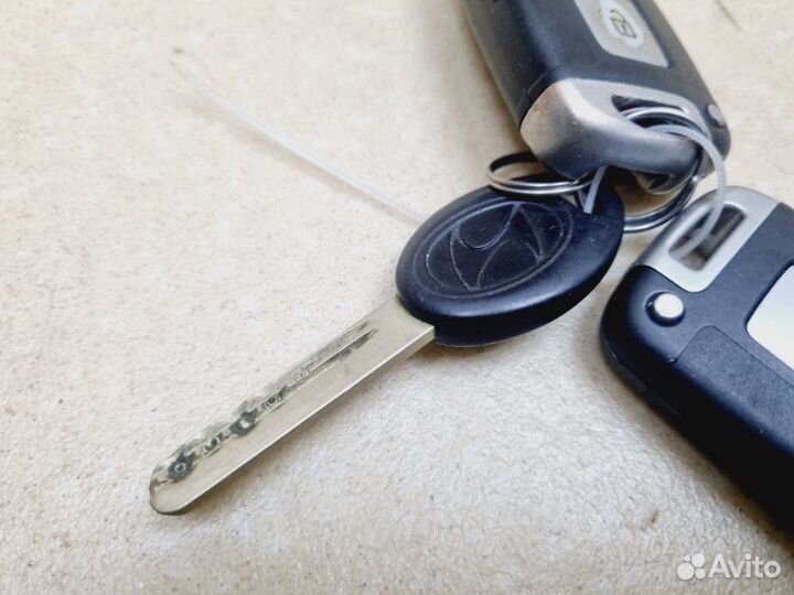 Ключ зажигания Hyundai Santa Fe 2 рест. 2.4 G4KE