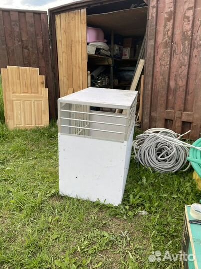 Клетка для перевозки собак в машину