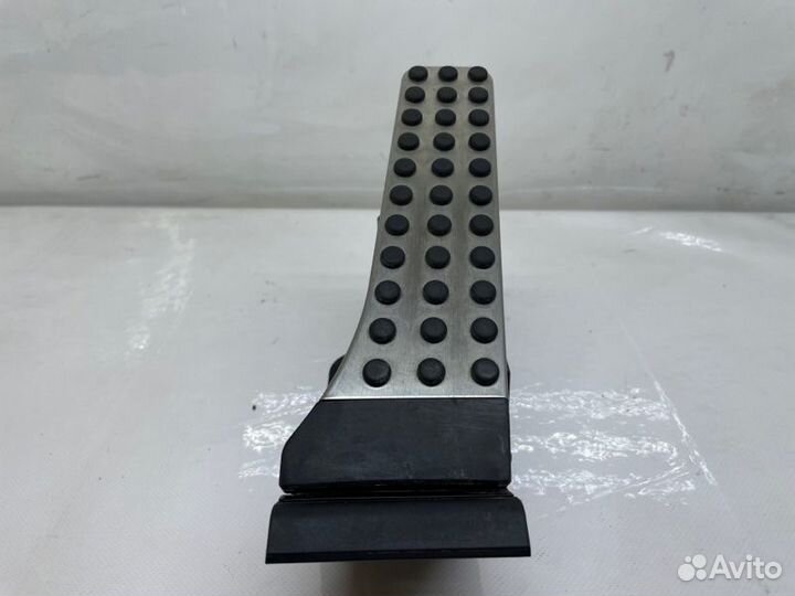 Педаль газа Mercedes-Benz C W204 1.8 2012