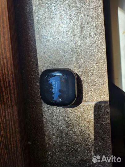 Беспроводные наушники samsung galaxy buds live