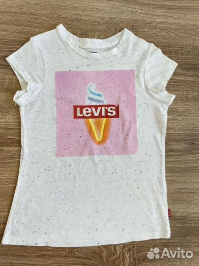 Футболки на девочку Levi's 116-122