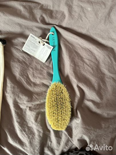 Щетка для сухого массажа letique