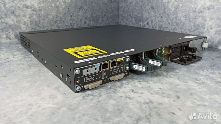 Коммутатор Cisco WS-C3750X-24-T-S V02
