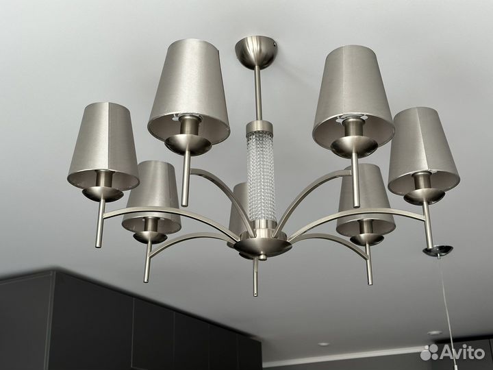 Комплект люстра потолочная и светильники настенные