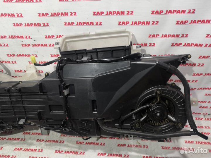 Кондиционер салона задний Toyota Hiace KZH106