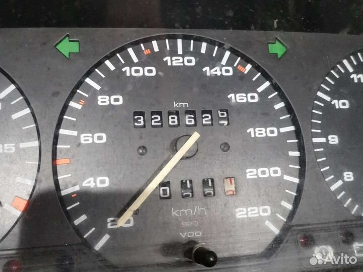 Щиток приборов Passat b3