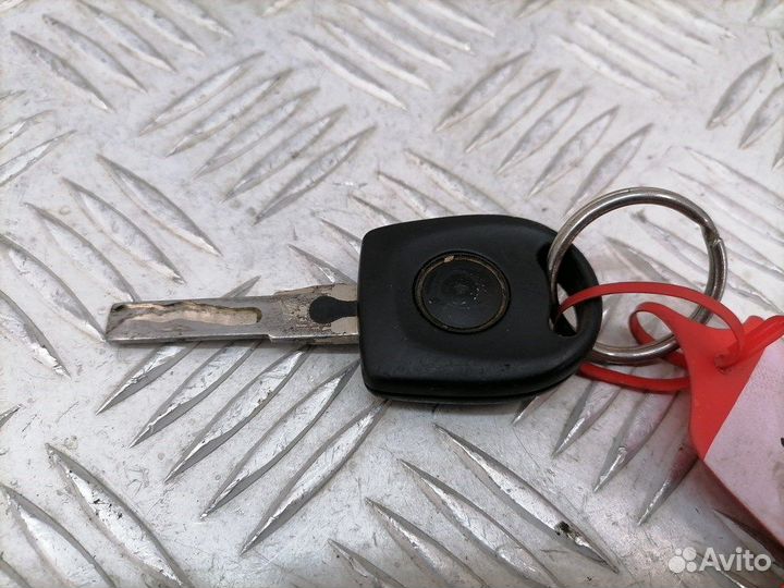 Замок зажигания для Volkswagen Polo 4 4B0905851Q