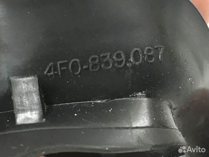 Уплотнитель замка двери Audi A6 C6