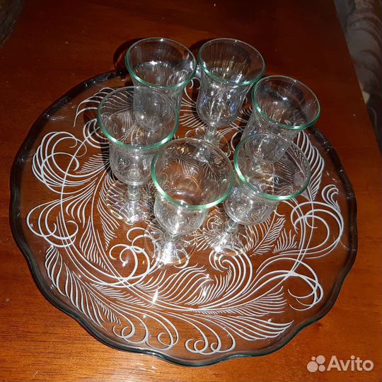 Рюмочки и блюдо